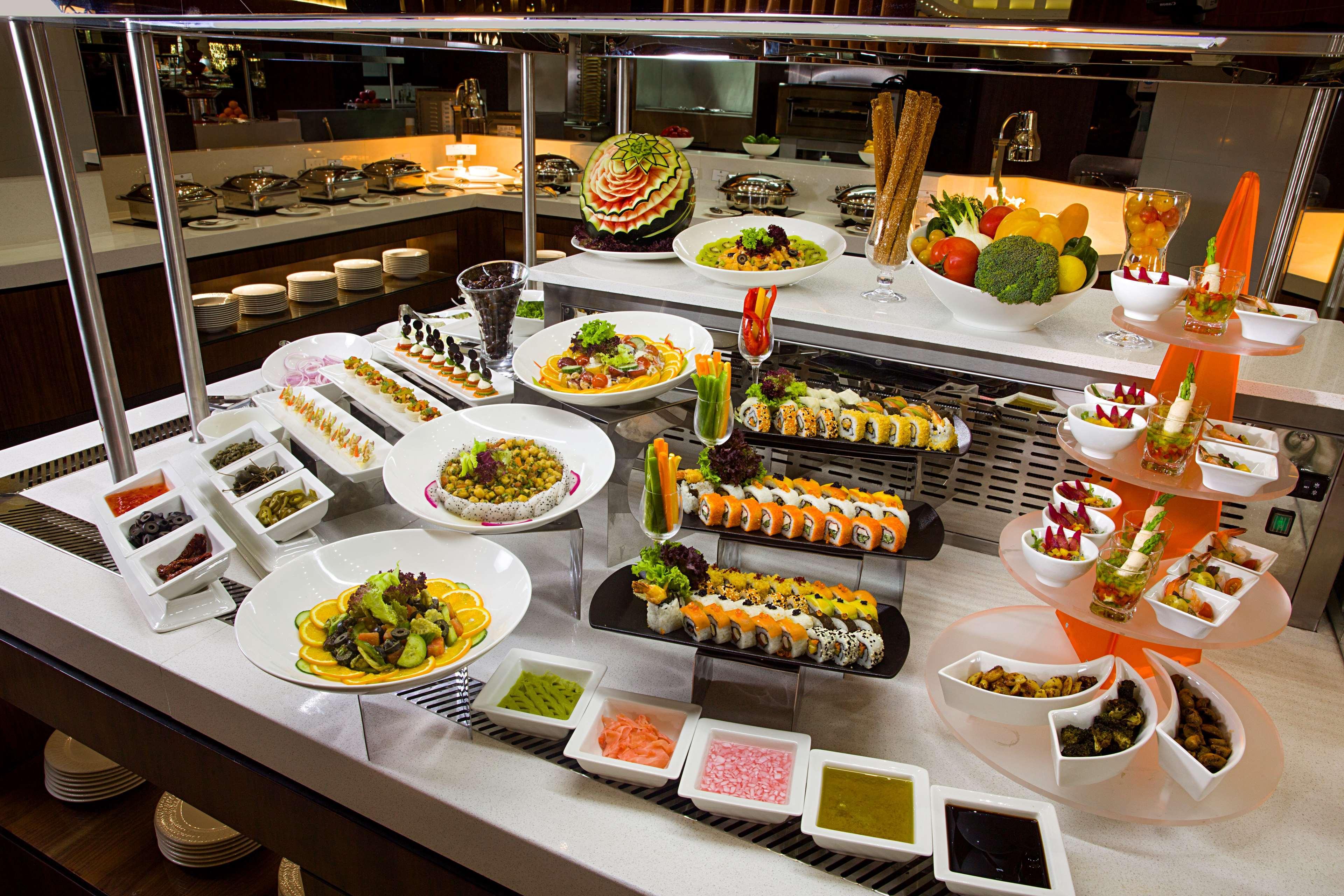 艾拉格兰德酒店 艾因 外观 照片 A sushi bar